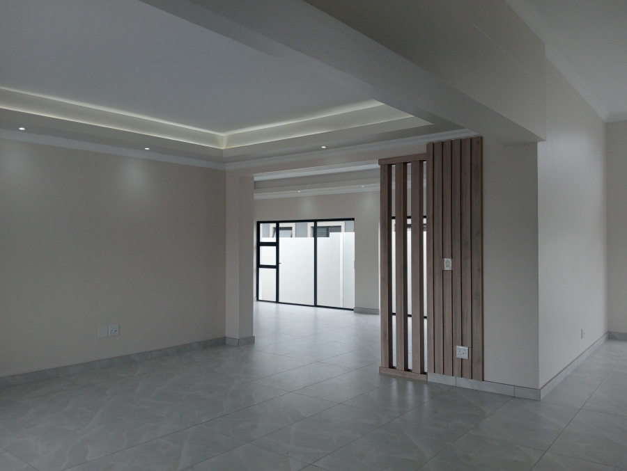 4 Bedroom Property for Sale in Fountains Estate Eastern Cape